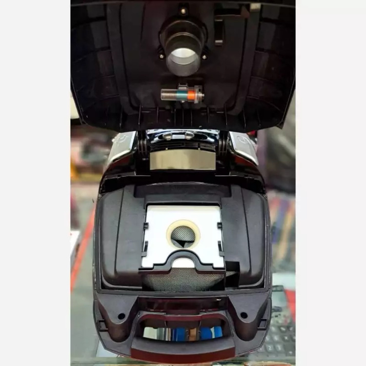 جاروبرقی یورولوکس مدل EU-VC2251DBS