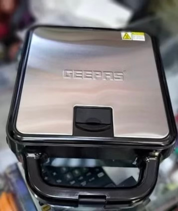 ساندویچ ساز 6 کاره جی پاس GEEPAS مدل GSM36528N