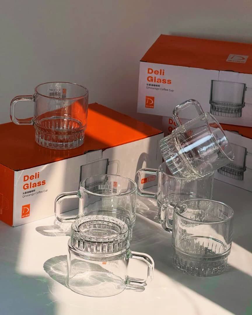 استکان چایخوری پایه دار طرح ماندگار stayble برند DELI GLASS