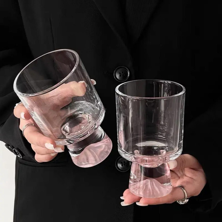 دسرخوری پایه دار برند DELI GLASS در سه طرح