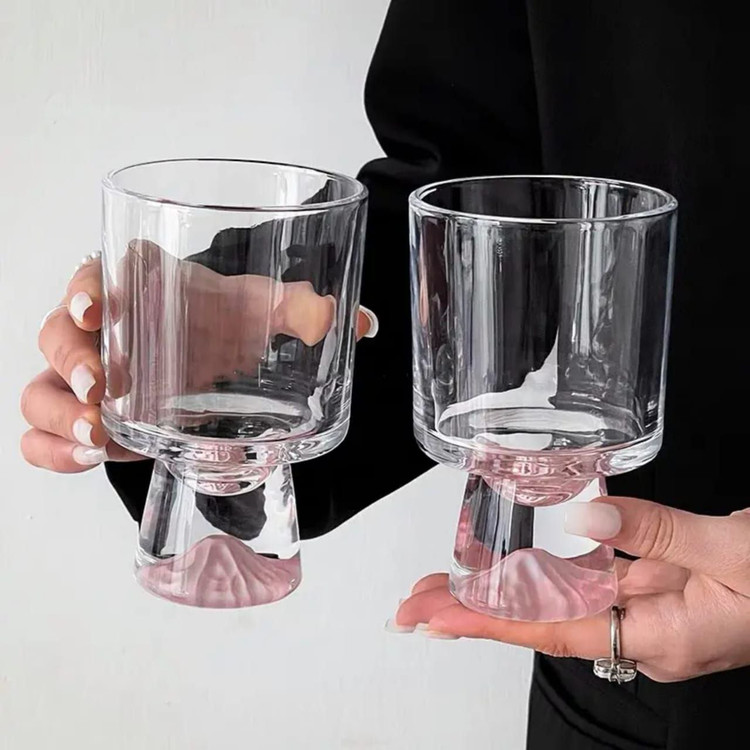 دسرخوری پایه دار برند DELI GLASS در سه طرح