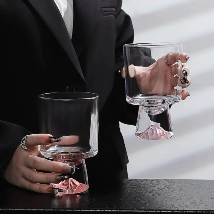 دسرخوری پایه دار برند DELI GLASS در سه طرح