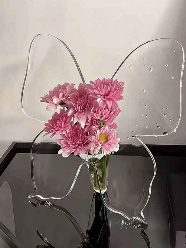 گلدان آکرولیک رومیزی طرح پروانه