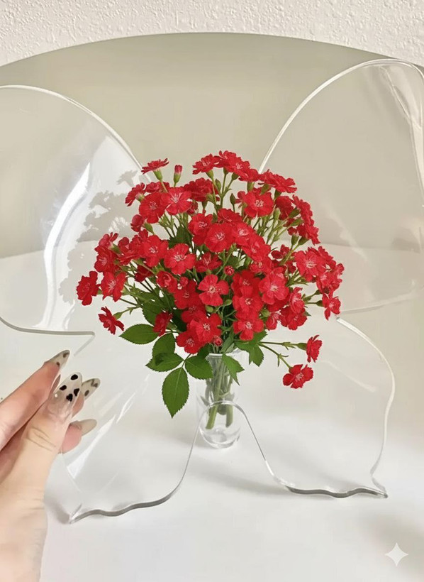 گلدان آکرولیک رومیزی طرح پروانه