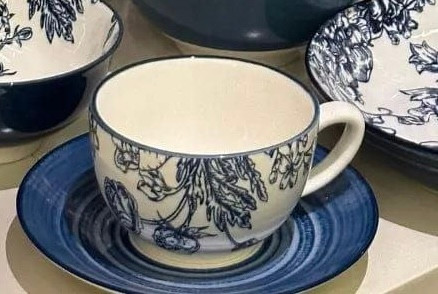فنجان و نعلبکی قلم آبی برند Gupan