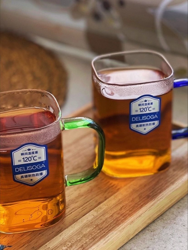 استکان مربعی دسته رنگی 230 سی سی برند DELI GLASS