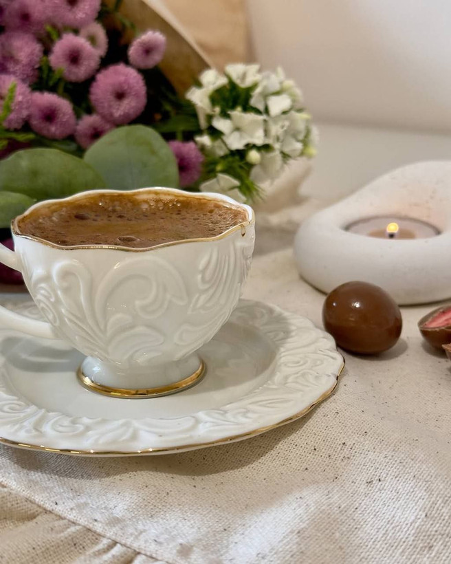 چایخوری چینی گل برجسته برند IPEK
