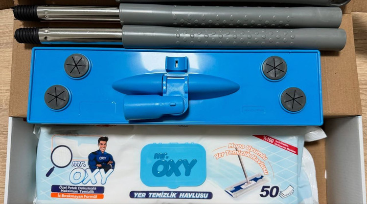 ست تی دسته دار و دستمال مرطوب مخصوص تی برند مستر اوکسی Mr. Oxy
