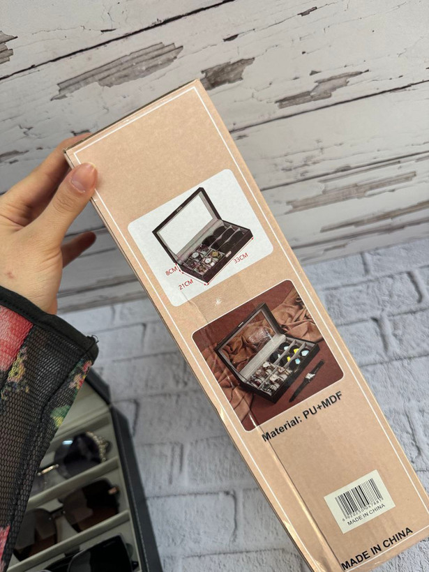 جعبه ساعت و عینک