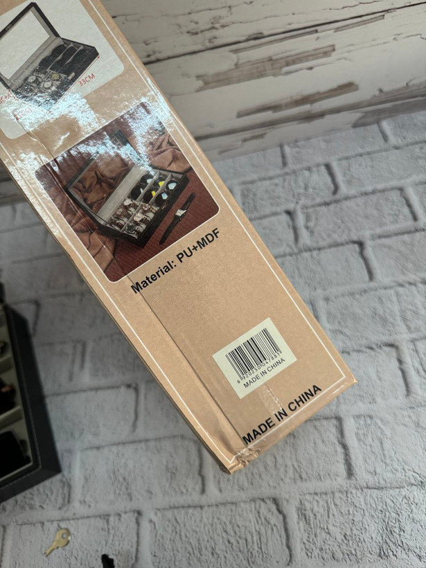 جعبه ساعت و عینک