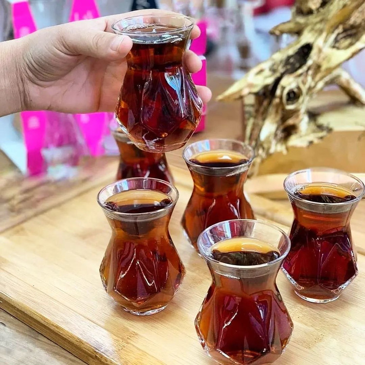 استکان نعلبکی چند ضلعی طرح Alya برند LAV