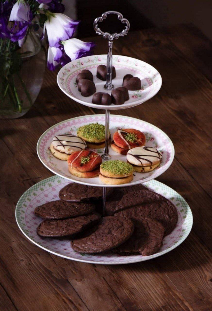 شیرینی خوری سه طبقه سرامیکی طرح FLOWER