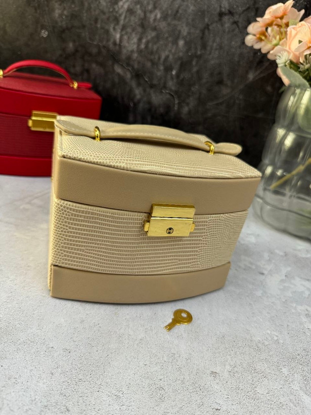 جعبه جواهرات طبقه ای