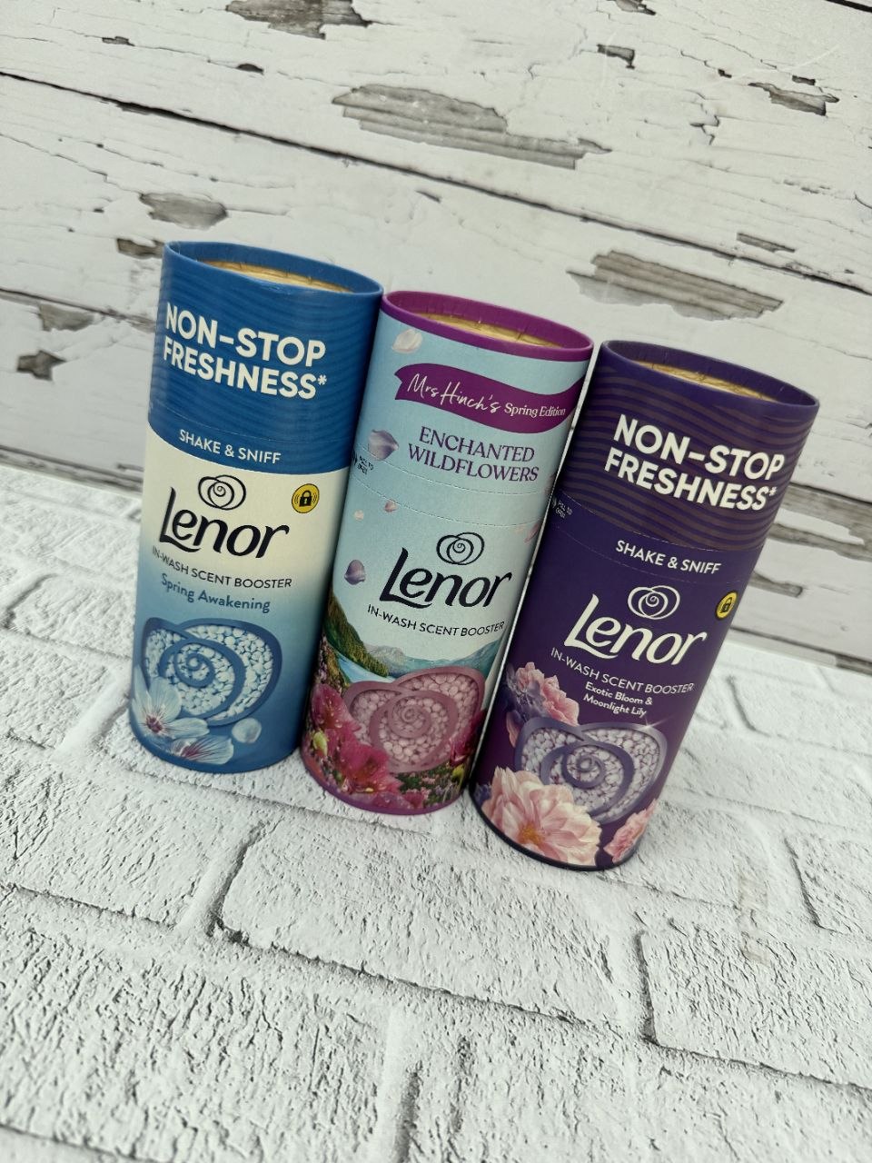 خوشبو کننده لباس (بوستر) لنور Lenor