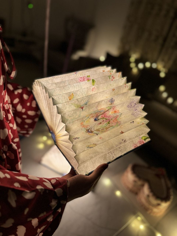 آباژور کتابی