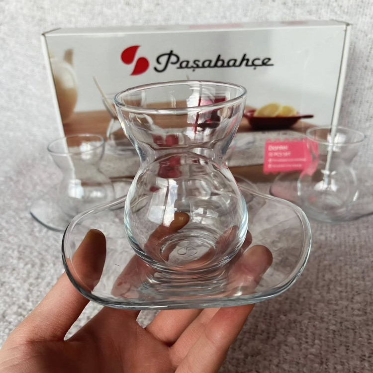 استکان و نعلبکی در دو طرح ELYSIA و DANTEL برند PAŞABAHÇE