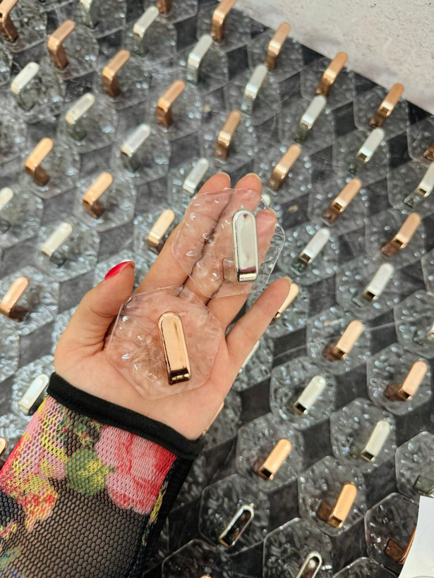آویز قلاب دار چسبی دیواری ( پک ۵ عددی )