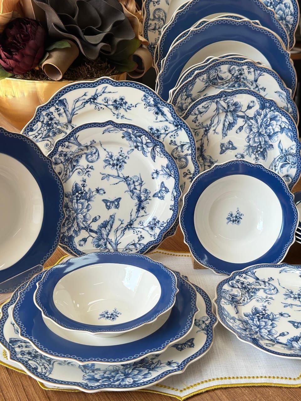 سرویس غذا خوری ۲۴ پارچه طرح BLUE LIFE برند MISS BETTY