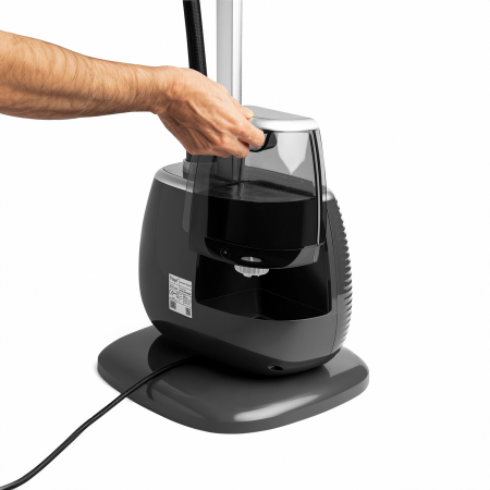 اتو بخار ایستاده مشکی فلوگل مدل GS145-6205