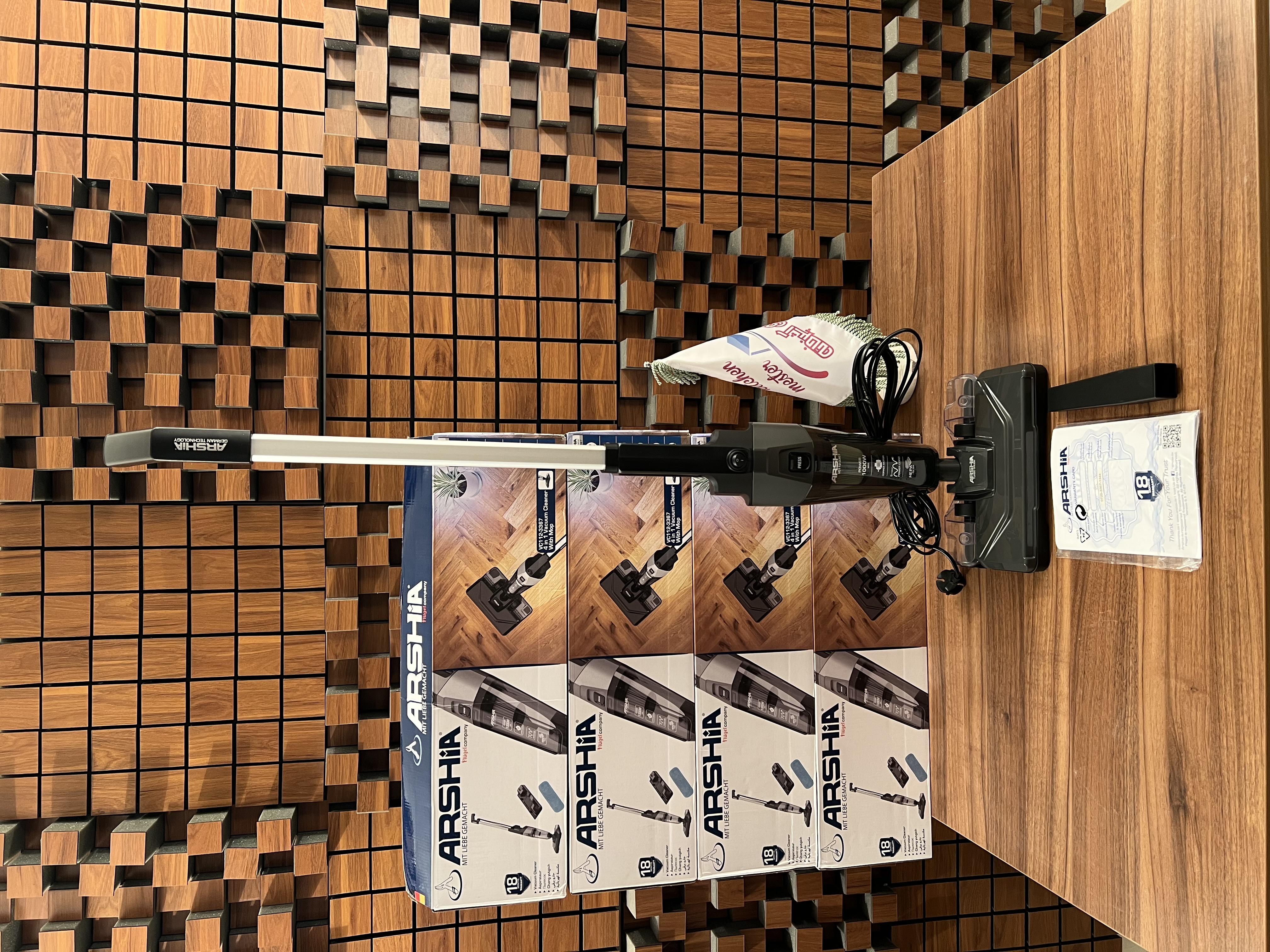 جارو پرتابل تی دار مشکی عرشیا با فیلتر و پد طی اضافه مدل VC112-3891